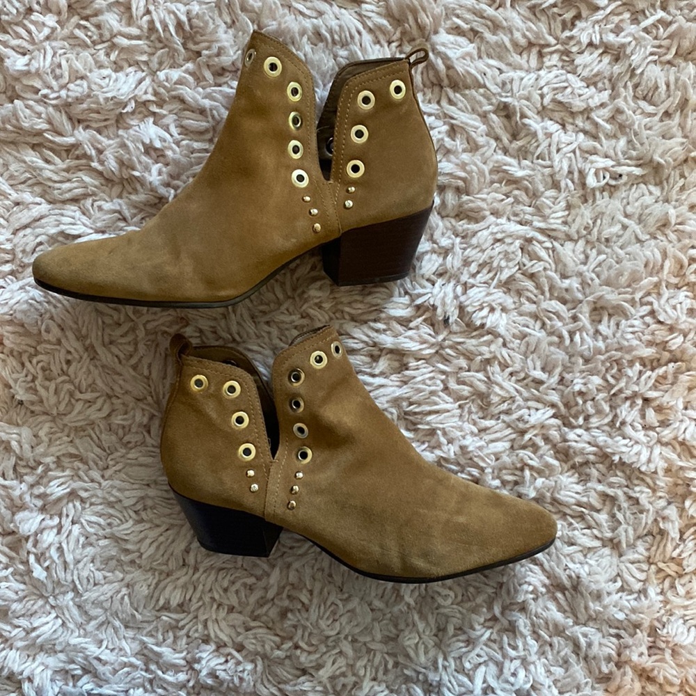 Sam Edelman Rubin suede grommet ankle boots